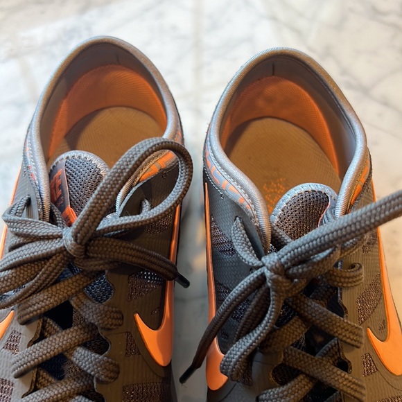 Nike Flex Fitsole Gray & Peach Running/Training Shoes - Picture 3 of 8